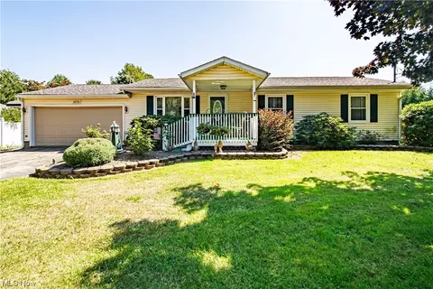 6576 Bugby Rd, North Kingsville, OH 44068