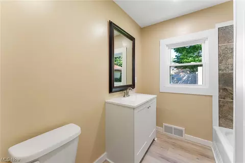 645 Maplewood Ave, Struthers, OH 44471 photo 21