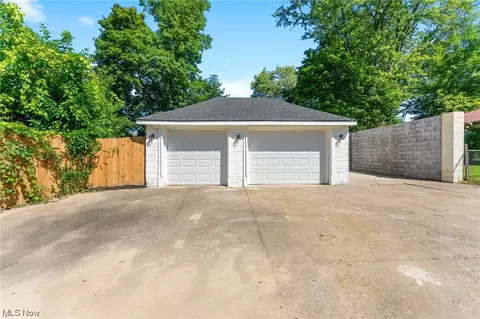 645 Maplewood Ave, Struthers, OH 44471 photo 28