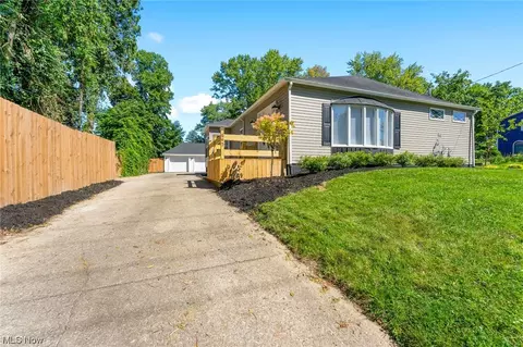 645 Maplewood Ave, Struthers, OH 44471 photo 33
