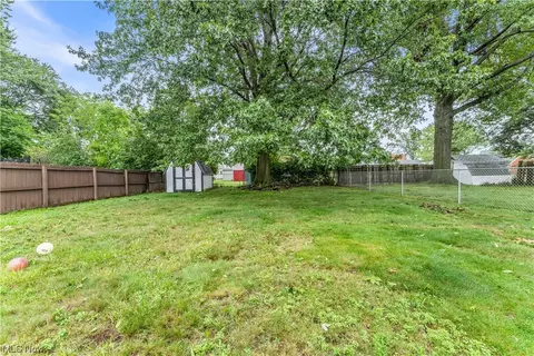 321 E 276th St, Euclid, OH 44132 photo 30