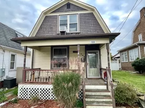 709 Daniels St, Toronto, OH 43964