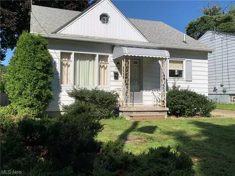 1138 Pitkin Ave, Akron, OH 44310 photo 2