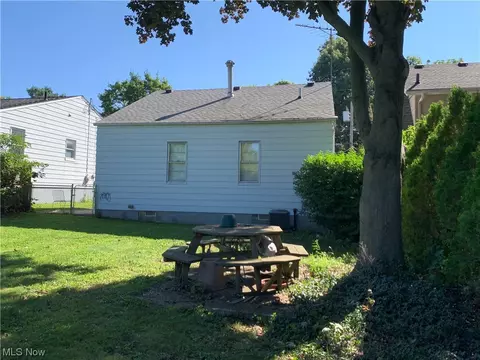 1138 Pitkin Ave, Akron, OH 44310 photo 5