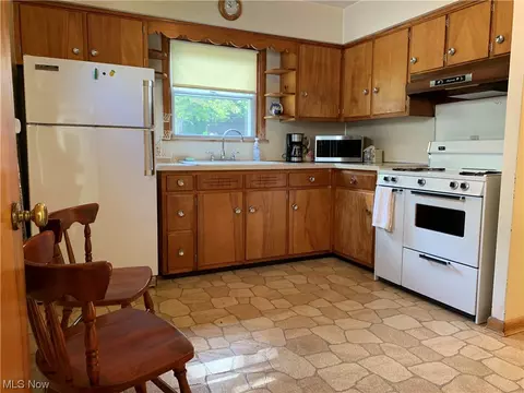 1138 Pitkin Ave, Akron, OH 44310 photo 13