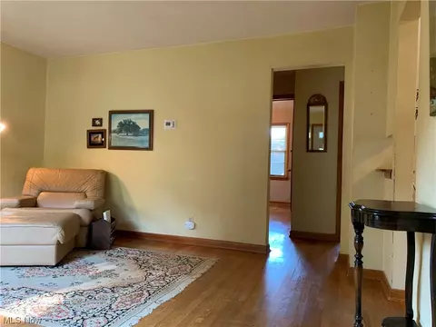 1138 Pitkin Ave, Akron, OH 44310 photo 9