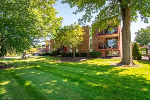 2980 North Riv #E1, Warren, OH 44483