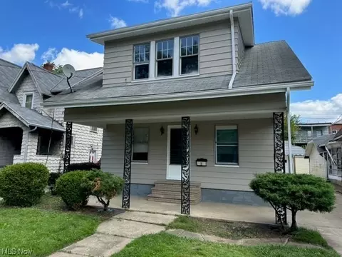 997 Berwin St, Akron, OH 44310