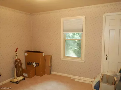 3942 Brookside Blvd, Cleveland, OH 44111 photo 12