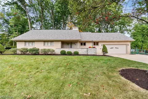 755 E Ford Ave, Barberton, OH 44203
