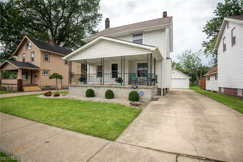 756 Adelaide Ave SE, Warren, OH 44484