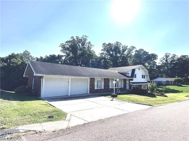 270 Poplar Dr, Mcconnelsville, OH 43756