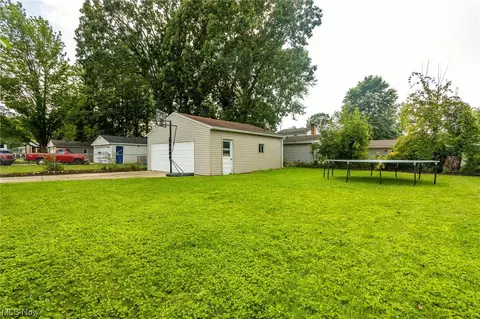 221 Windsor Dr, Elyria, OH 44035 photo 34