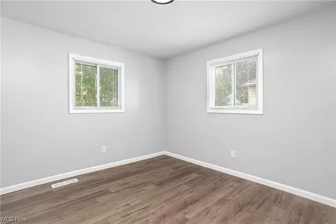 221 Windsor Dr, Elyria, OH 44035 photo 26