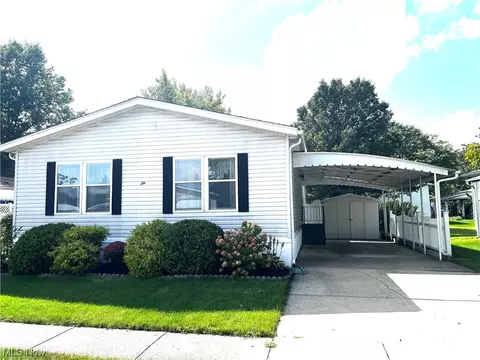 6 Piccolo Pl, Olmsted Twp, OH 44138