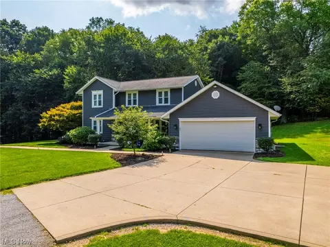 9452 Pleasant Hill Rd NW, Dundee, OH 44624