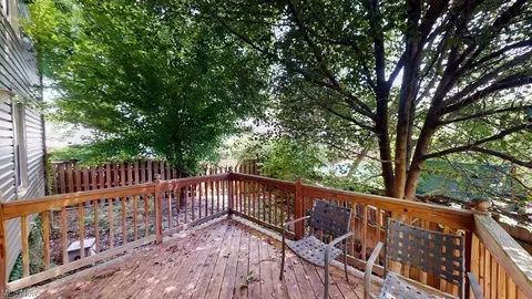 31 Locust Ave, Wheeling, WV 26003 photo 5