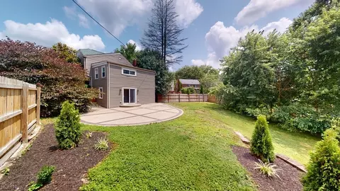 31 Locust Ave, Wheeling, WV 26003 photo 2