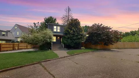 31 Locust Ave, Wheeling, WV 26003