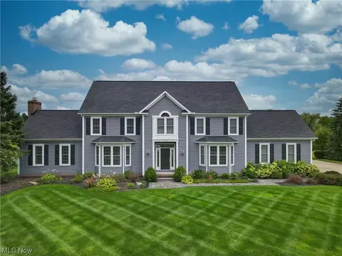 7516 Mannheim Ct, Hudson, OH 44236