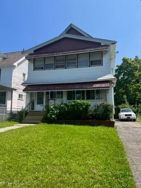 3275 E 123rd St, Cleveland, OH 44120