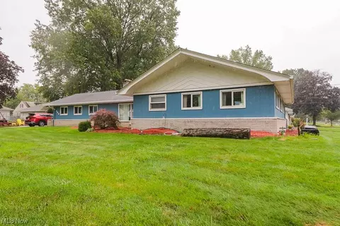 723 W 34th St, Lorain, OH 44052