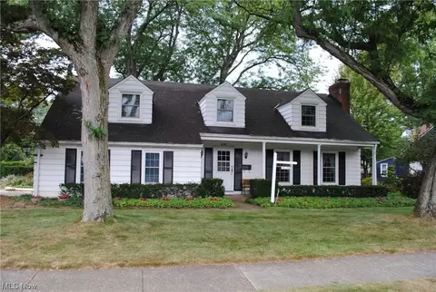 4196 Leona Dr, Rocky River, OH 44116