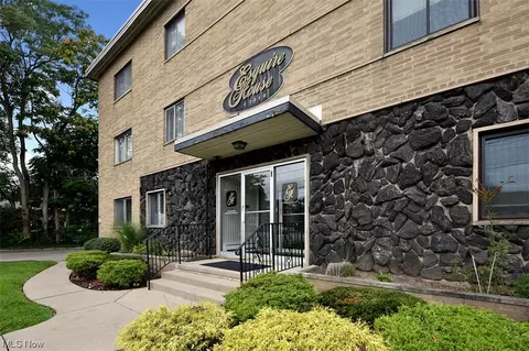 20312 Lorain Rd #302, Fairview Park, OH 44126