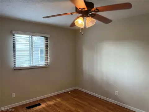 508 Vermont Rd, Elyria, OH 44035 photo 13