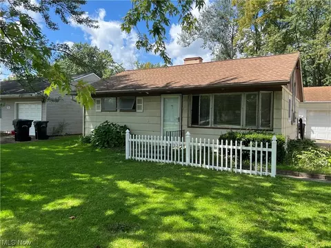 508 Vermont Rd, Elyria, OH 44035 photo 1