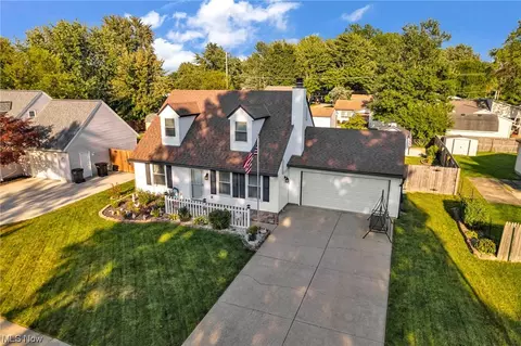 386 Sonesta Ave, Elyria, OH 44035 photo 2