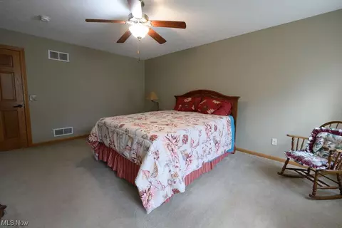 6425 Ruth Dr, Seven Hills, OH 44131 photo 23