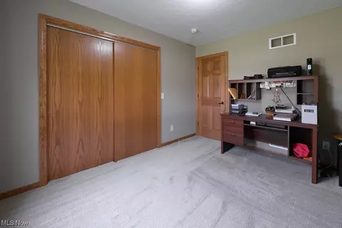6425 Ruth Dr, Seven Hills, OH 44131 photo 27