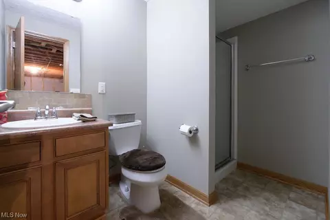 6425 Ruth Dr, Seven Hills, OH 44131 photo 30