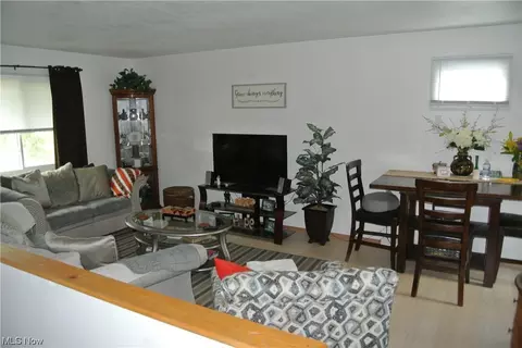 4418-4422 Maplepark Rd, Stow, OH 44224 photo 4