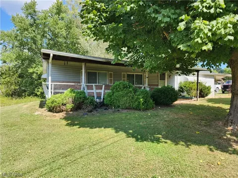 10883 Kilburn Ln, Cambridge, OH 43725