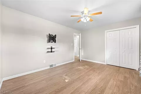 701 E State St, Barberton, OH 44203 photo 17