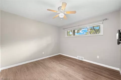 701 E State St, Barberton, OH 44203 photo 18