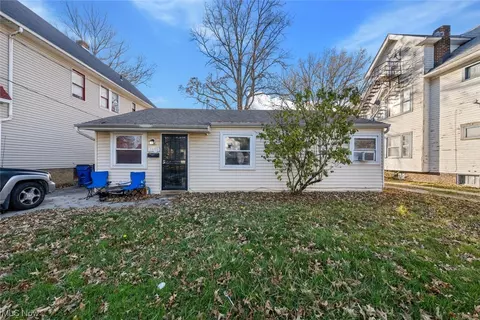 1386 E 188th St, Cleveland, OH 44110