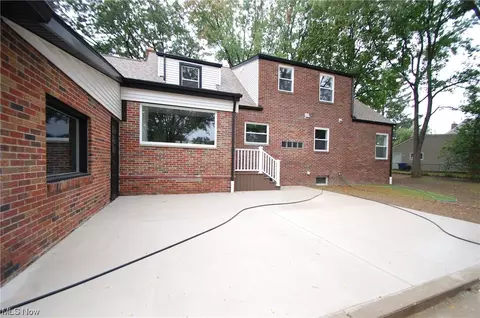 408 Ewing Rd, Boardman, OH 44512 photo 4