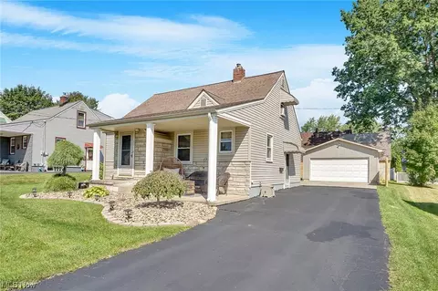 63 Helena, Struthers, OH 44471 photo 2