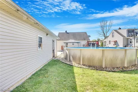 63 Helena, Struthers, OH 44471 photo 29
