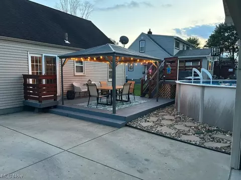 63 Helena, Struthers, OH 44471 photo 32