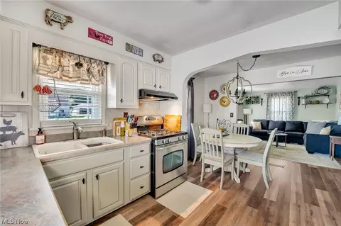 63 Helena, Struthers, OH 44471 photo 9