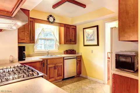 23750 Chardon Rd, Euclid, OH 44117 photo 11