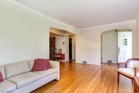 23750 Chardon Rd, Euclid, OH 44117 photo 3