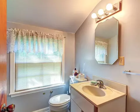 23750 Chardon Rd, Euclid, OH 44117 photo 24