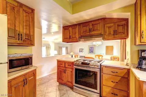 23750 Chardon Rd, Euclid, OH 44117 photo 10