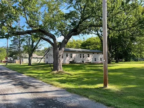 4047 Pendleton Rd, Leavittsburg, OH 44430 photo 16