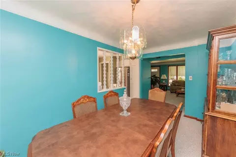 691 E 241st St, Euclid, OH 44123 photo 14